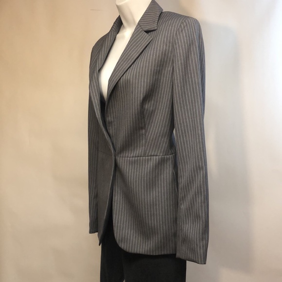 Women’s Adrienne Vittadini Classico Gray Stripe Blazer Size 8 - Picture 3 of 9